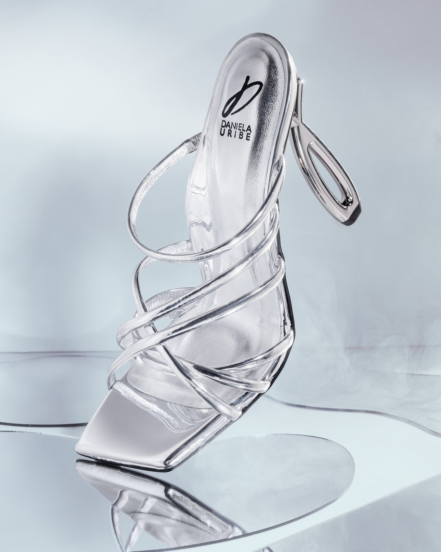 Entwine Sandal (Metallic Silver)