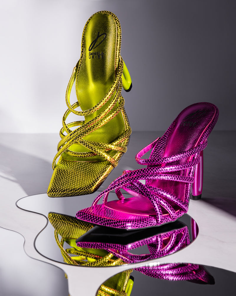 Entwine Sandal (Metallic Green)